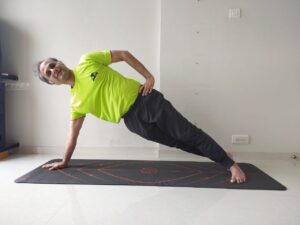 Ek Hasta Dandasana 1-Niranjan